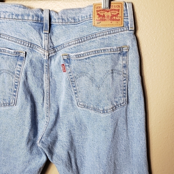 Levis 501 Womens Button Fly Light Wash Raw Hem Skinny Jeans-Size 31 - Picture 7 of 12